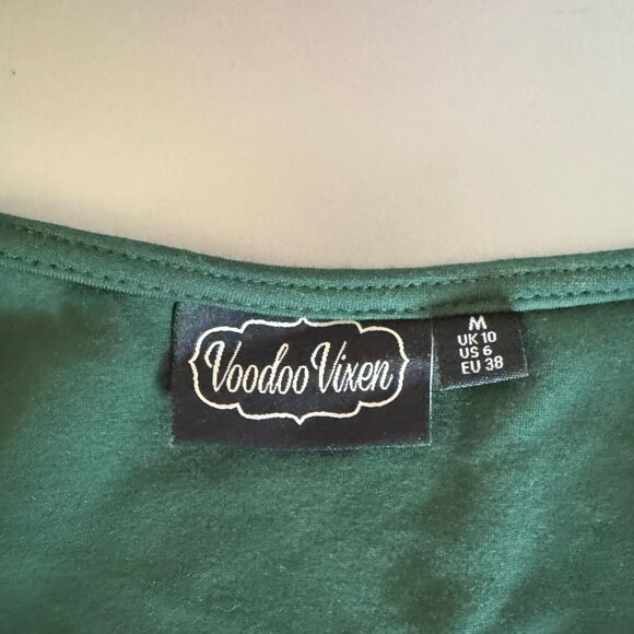 Voodoo Vixen - Modcloth - Green Bow Blouse - Picture 3 of 3